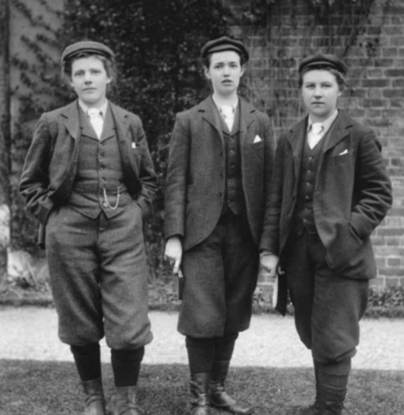 there female gardeners of Qiu garden.png